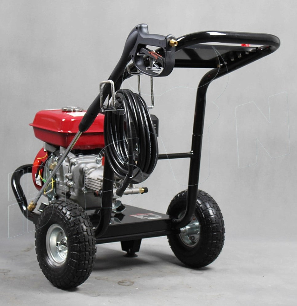 Hidrolimpiadora a gasolina 3600 PSI / 250 Bares - Motor 4 Tiempo, 5 Boquillas