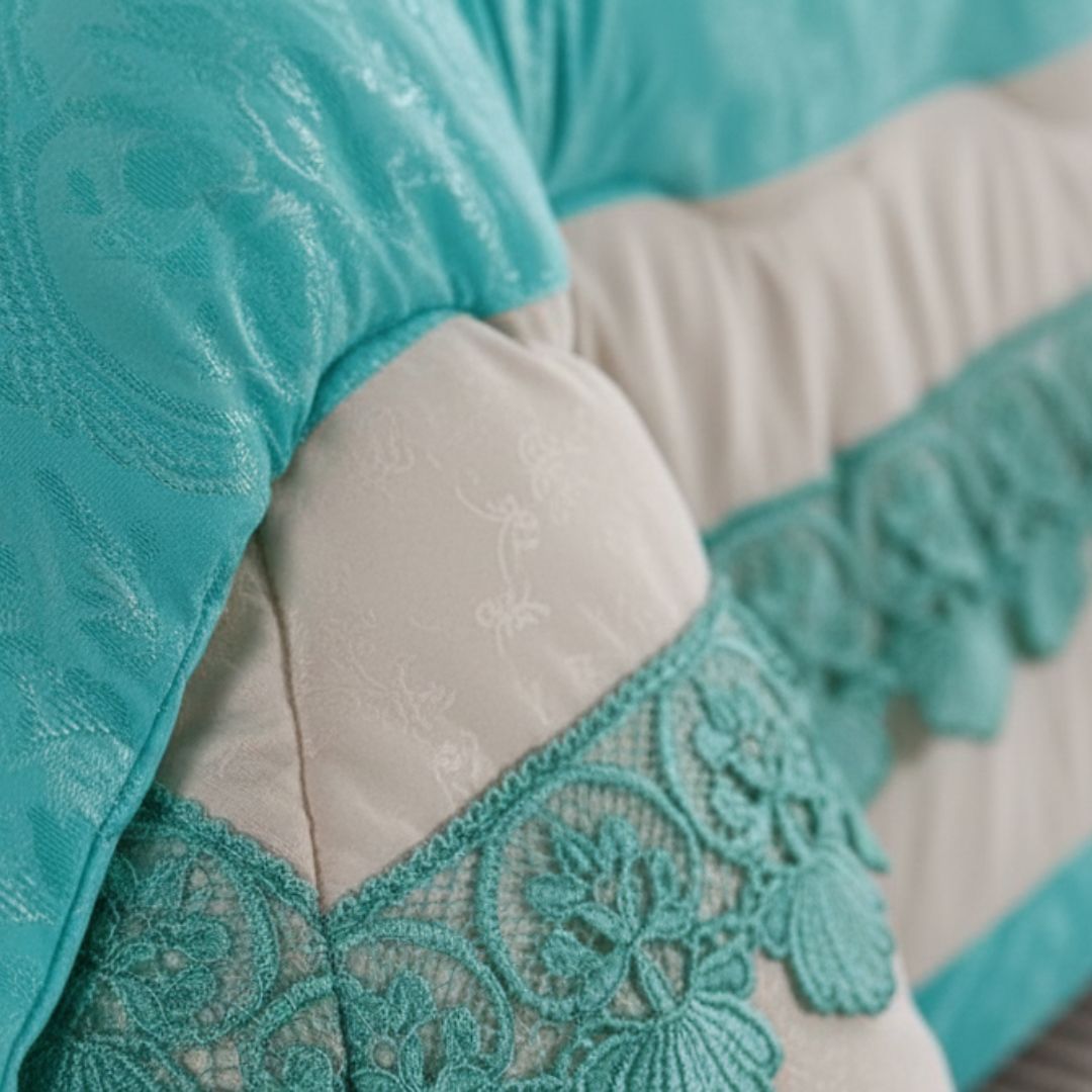 Luxury 6-Piece Duvet Set – Christmas 2026 Edition